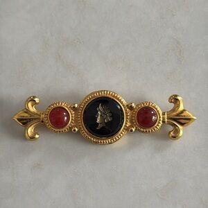 Vintage 1980s Ben Amun Brooch with gem stones- classic broche